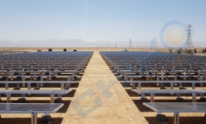 すごい、中東1.5 MWプロジェクトｰバラスト太陽光架台の地面応用
